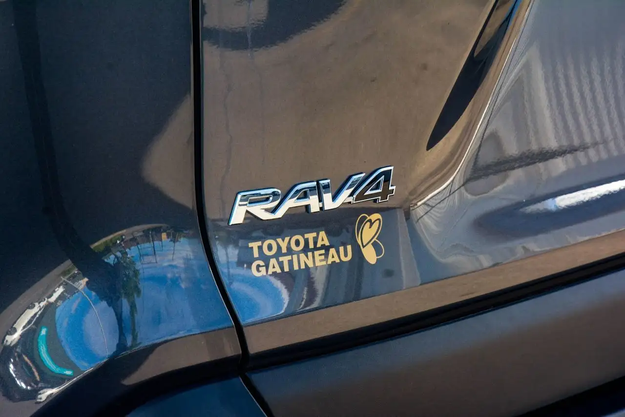 Toyota RAV 4 снимка Toyota RAV 4