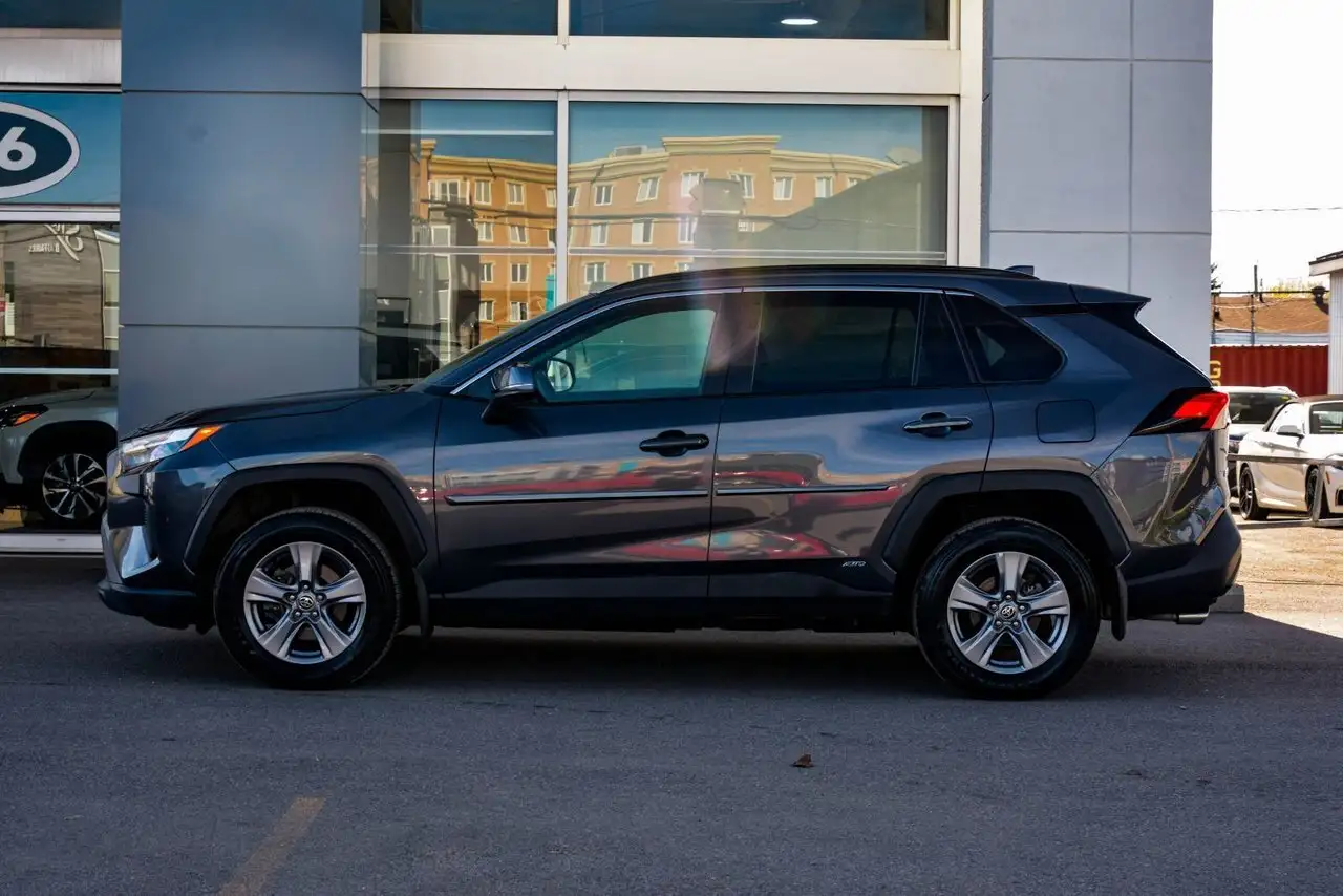 Toyota RAV 4 снимка Toyota RAV 4