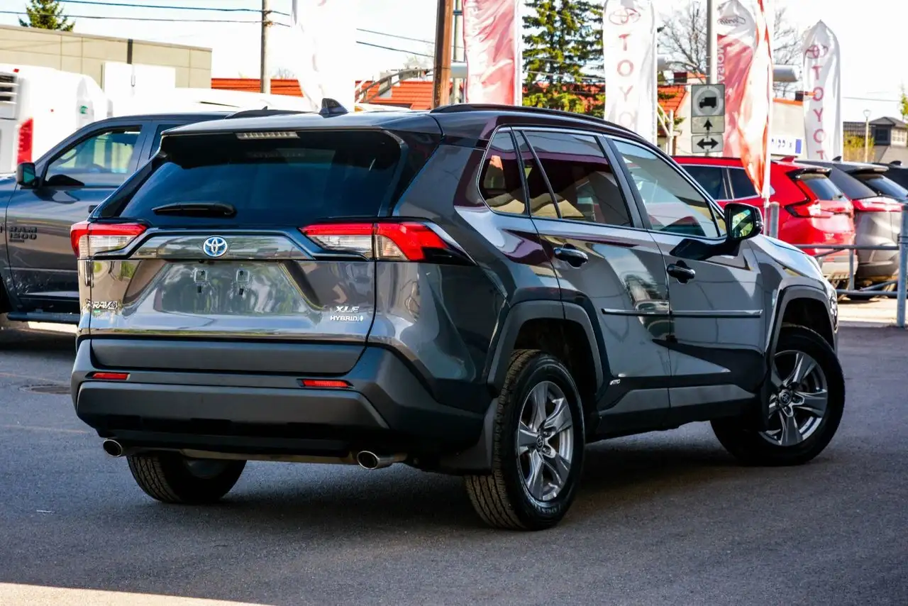 Toyota RAV 4 снимка Toyota RAV 4