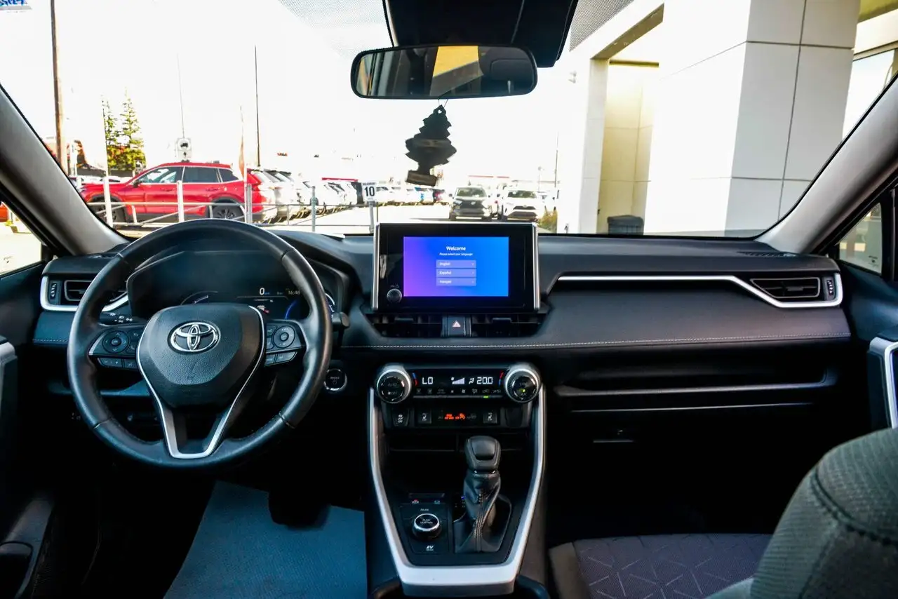 Toyota RAV 4 снимка Toyota RAV 4