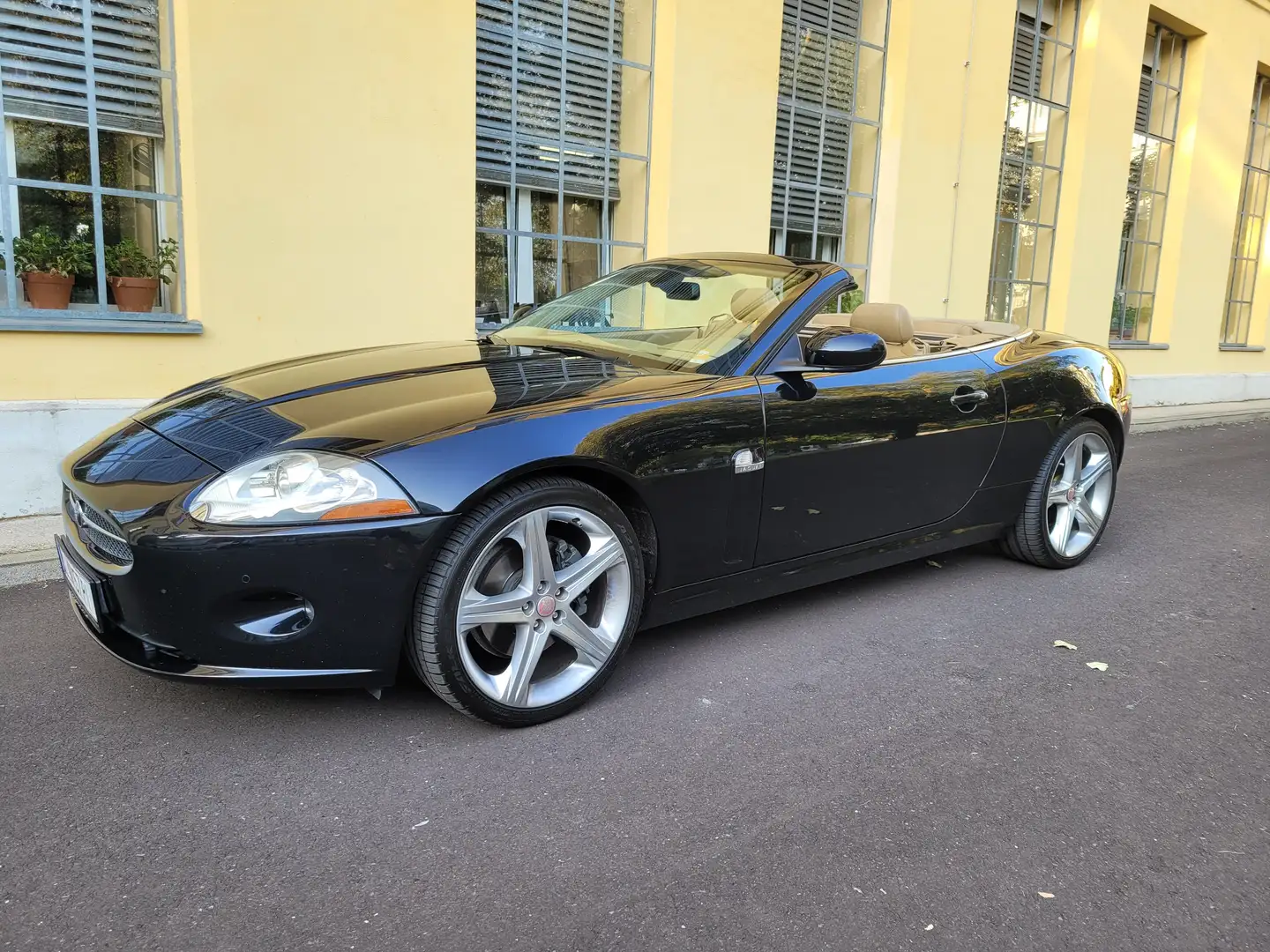 Jaguar XK Jaguar XK V8 (XK8 - X150) Cabrio Cabrio Schwarz - 1