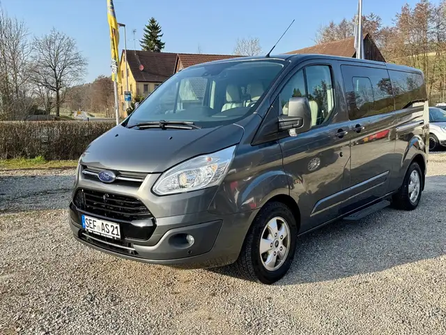 Ford Tourneo Custom 310 L2H1 VA Titanium / Standheizung /9 Sitzer