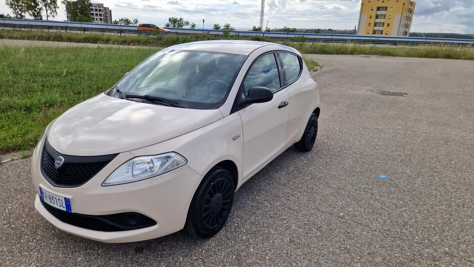 Lancia Ypsilon 1.2 Mya 69cv - 2