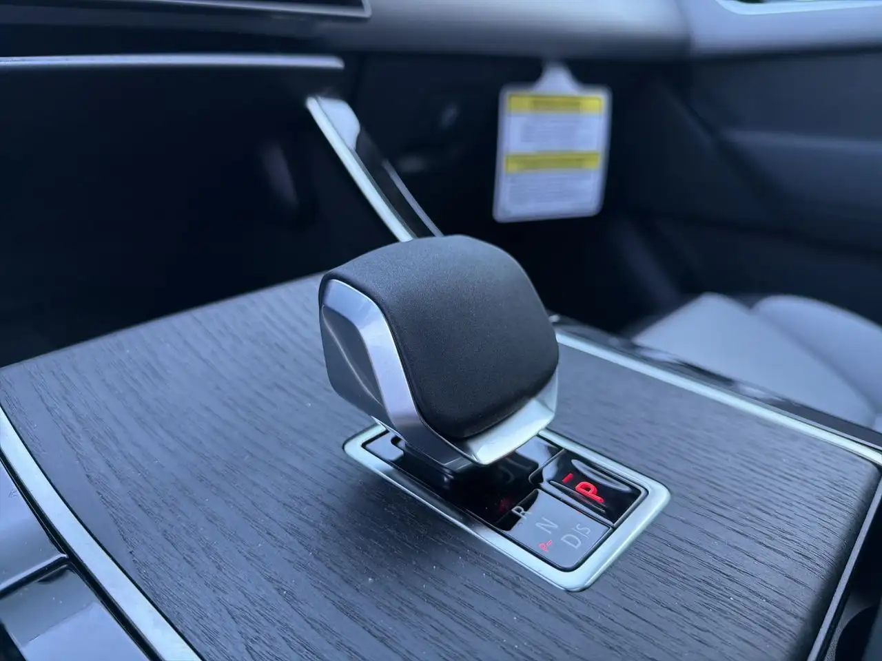Land Rover Range Rover Velar снимка Land Rover Range Rover Velar