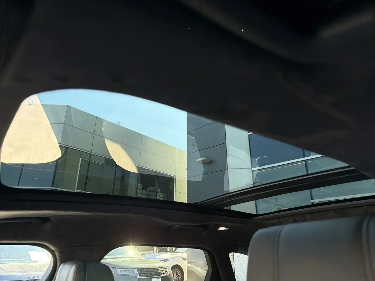 Land Rover Range Rover Velar снимка Land Rover Range Rover Velar