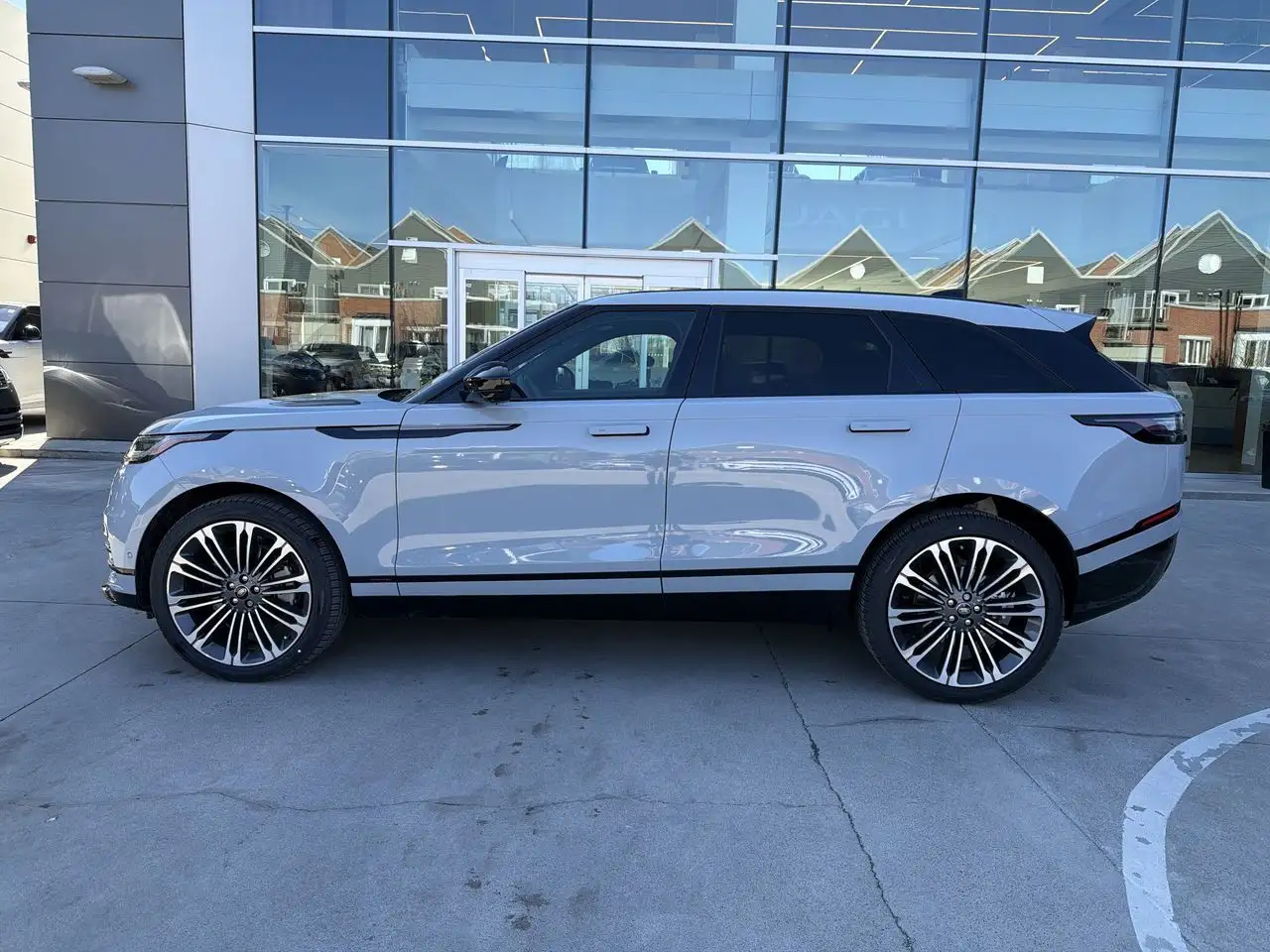 Land Rover Range Rover Velar снимка Land Rover Range Rover Velar