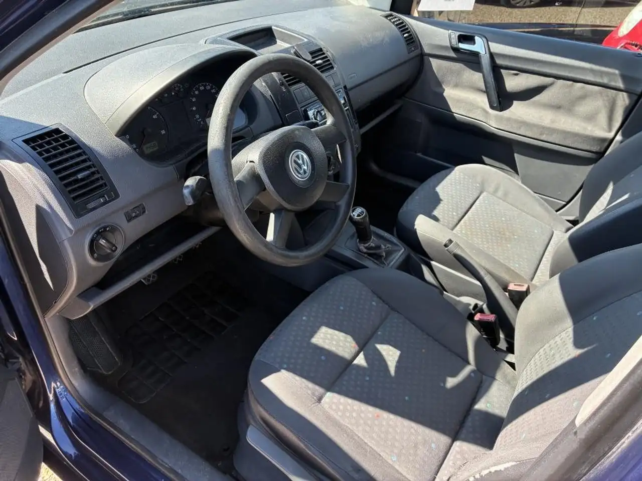 Volkswagen Polo Citadine 5 portes — photo 2