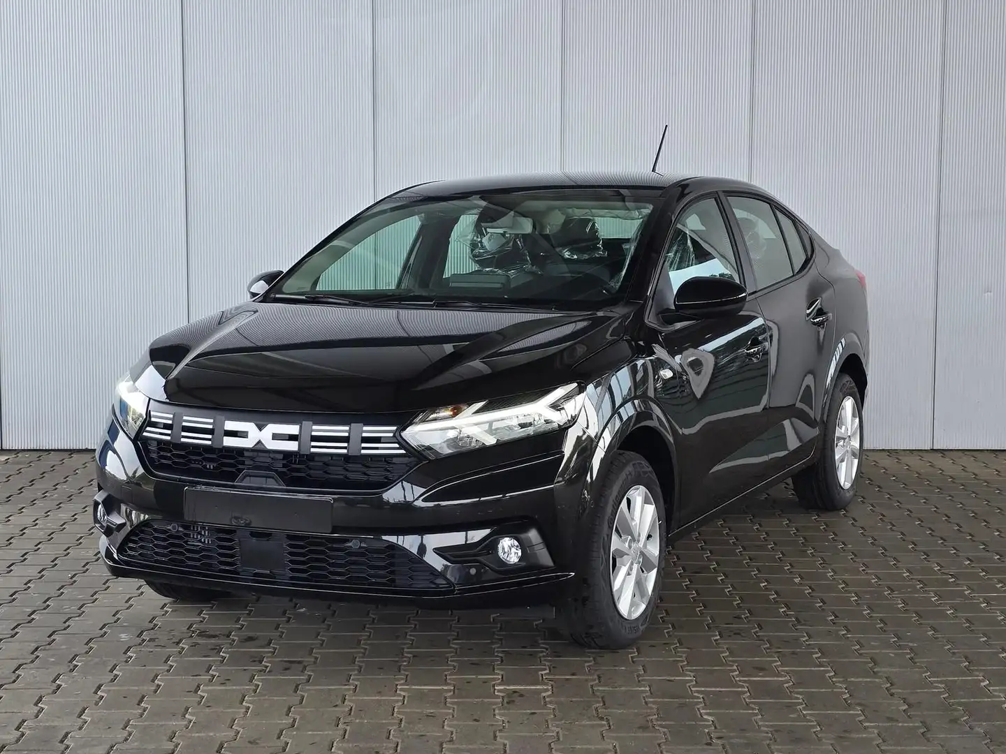 Dacia Logan Sedan Expression TCe 90 / Totwinkel / PDC Schwarz - 1