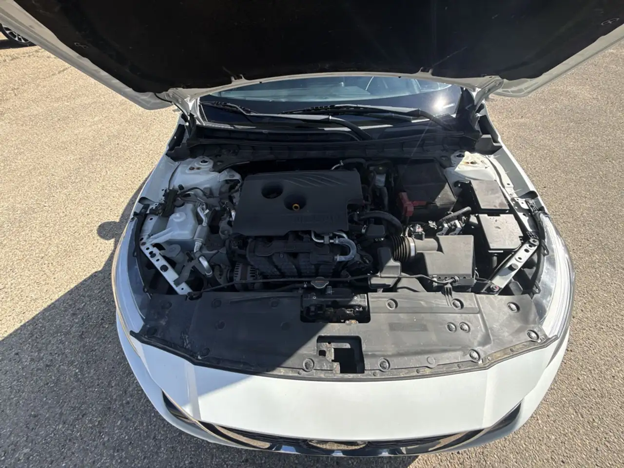 Nissan Altima снимка Nissan Altima