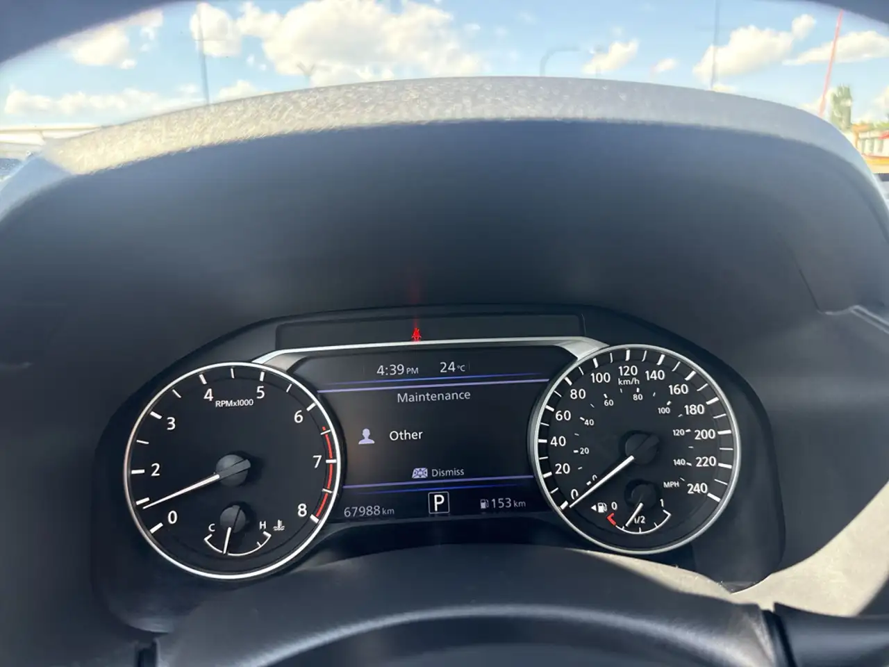 Nissan Altima снимка Nissan Altima