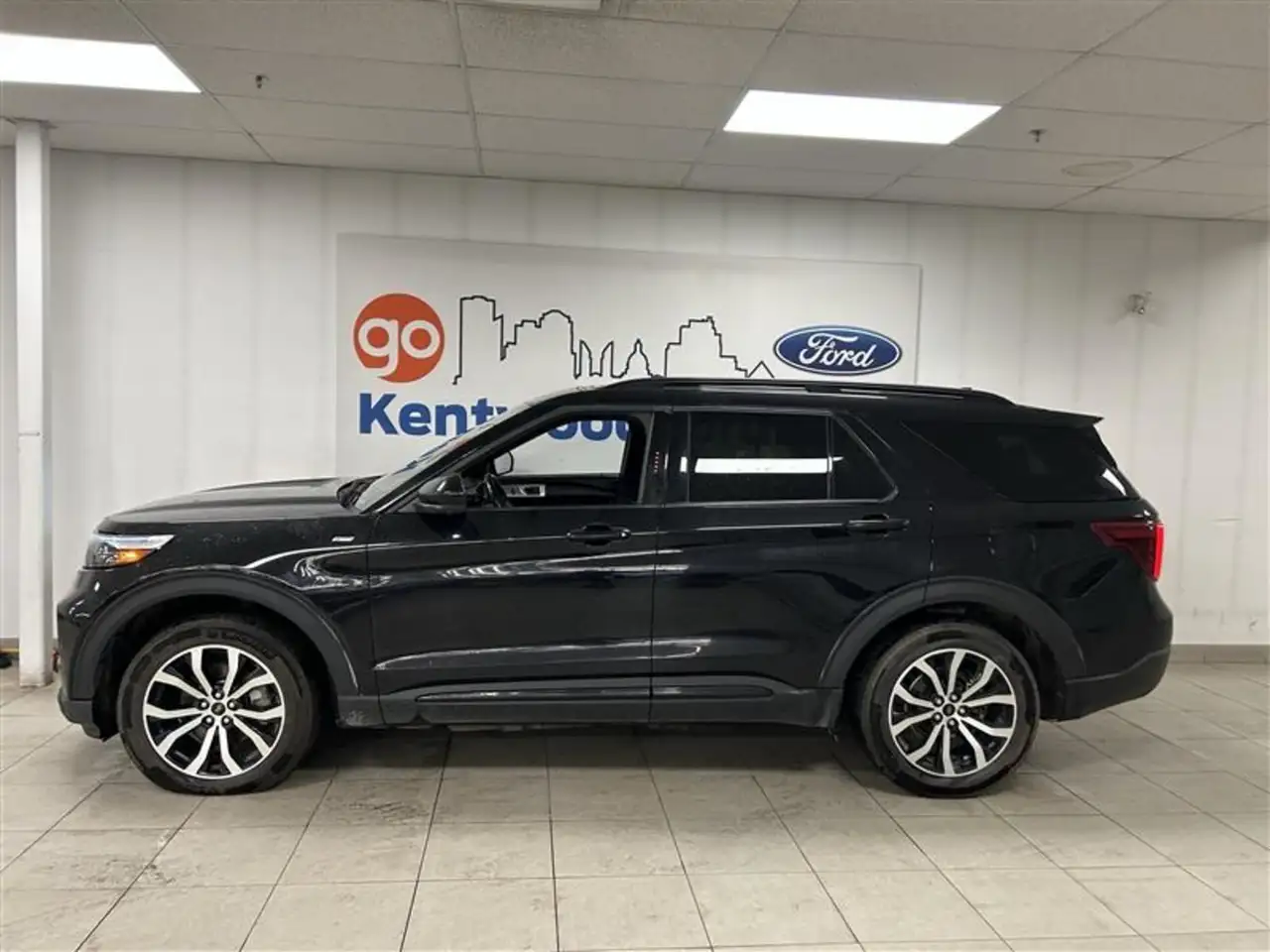 Ford Explorer photo Ford Explorer