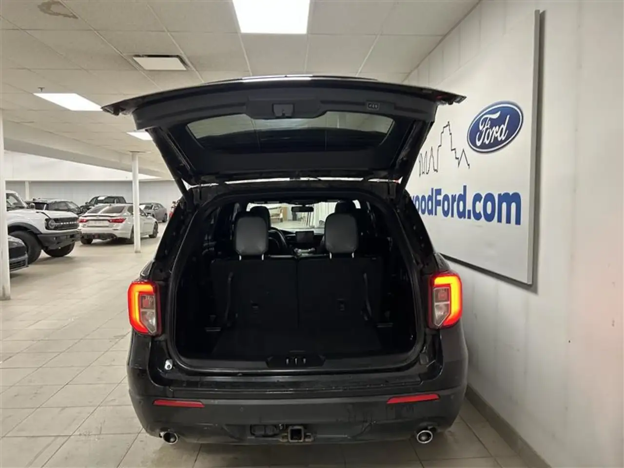 Ford Explorer photo Ford Explorer