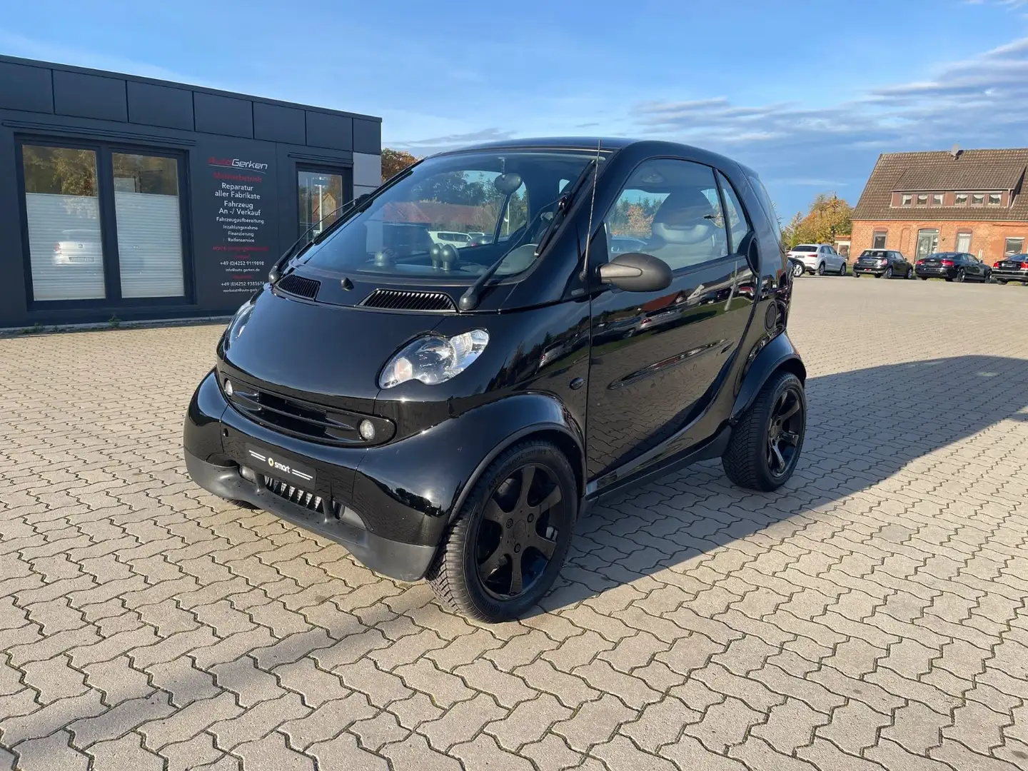smart forTwo coupé BRABUS 42.822 KM TÜV NEU Schwarz - 1