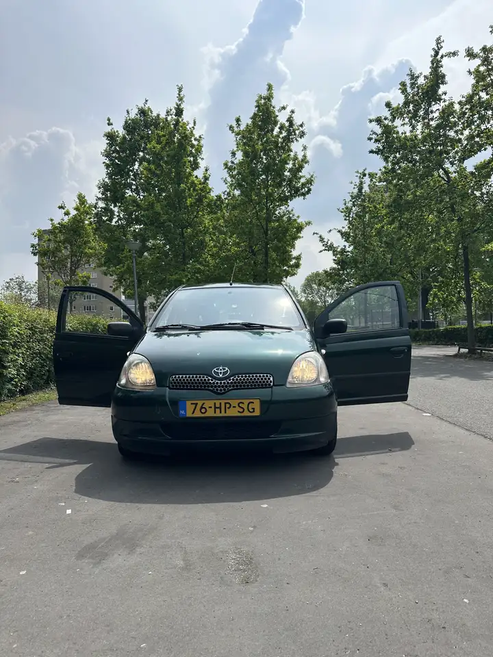 Toyota Yaris 1.3-16V VVT-i Sol, foto 5