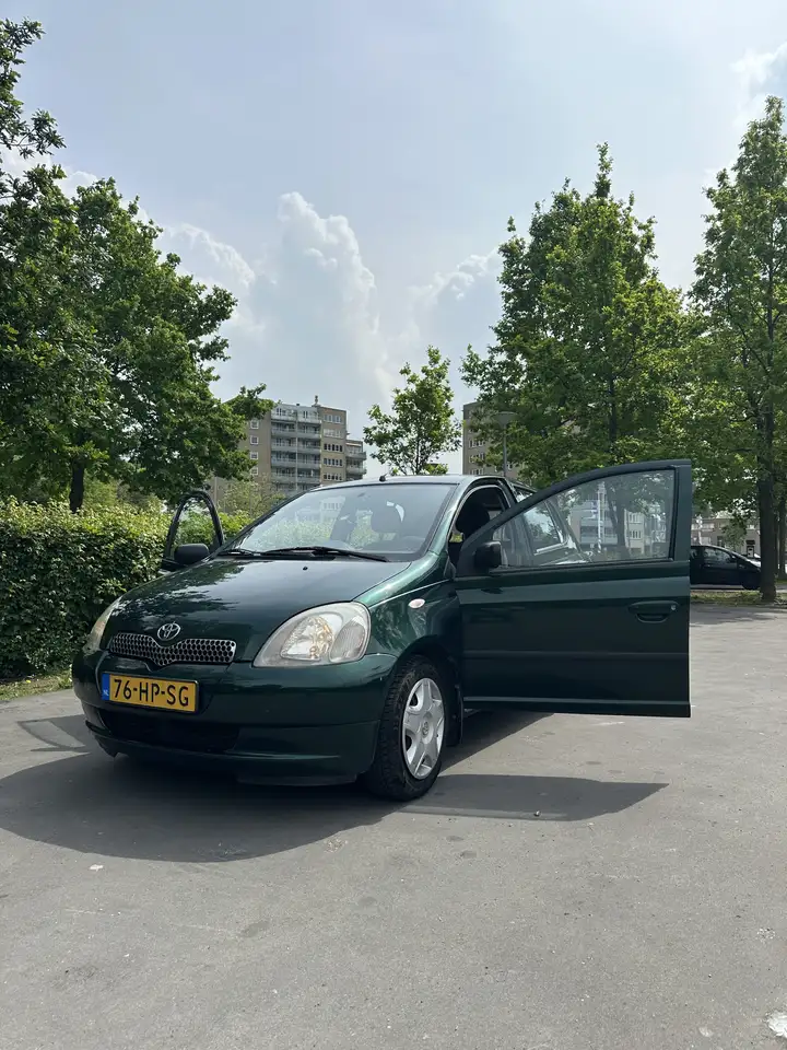 Toyota Yaris 1.3-16V VVT-i Sol, foto 4