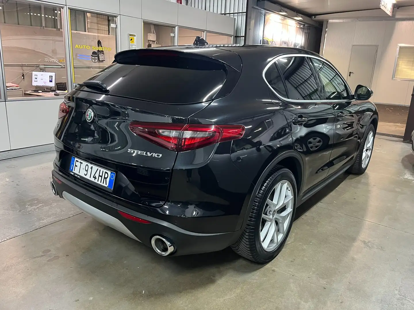 Alfa Romeo Stelvio 2.2  Q4 210cv auto Nero - 2