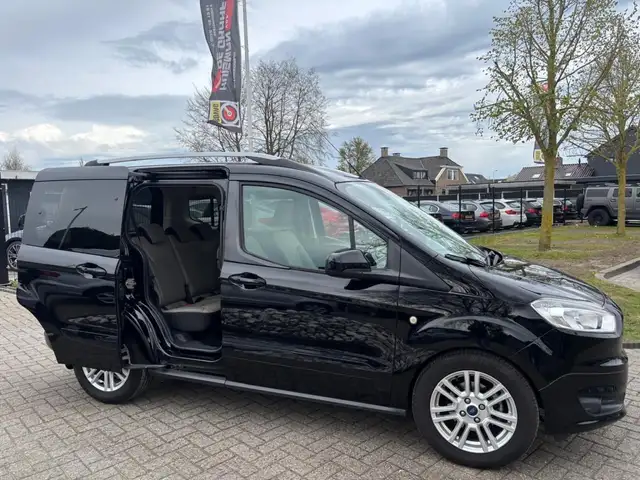 Ford Tourneo Courier view 5