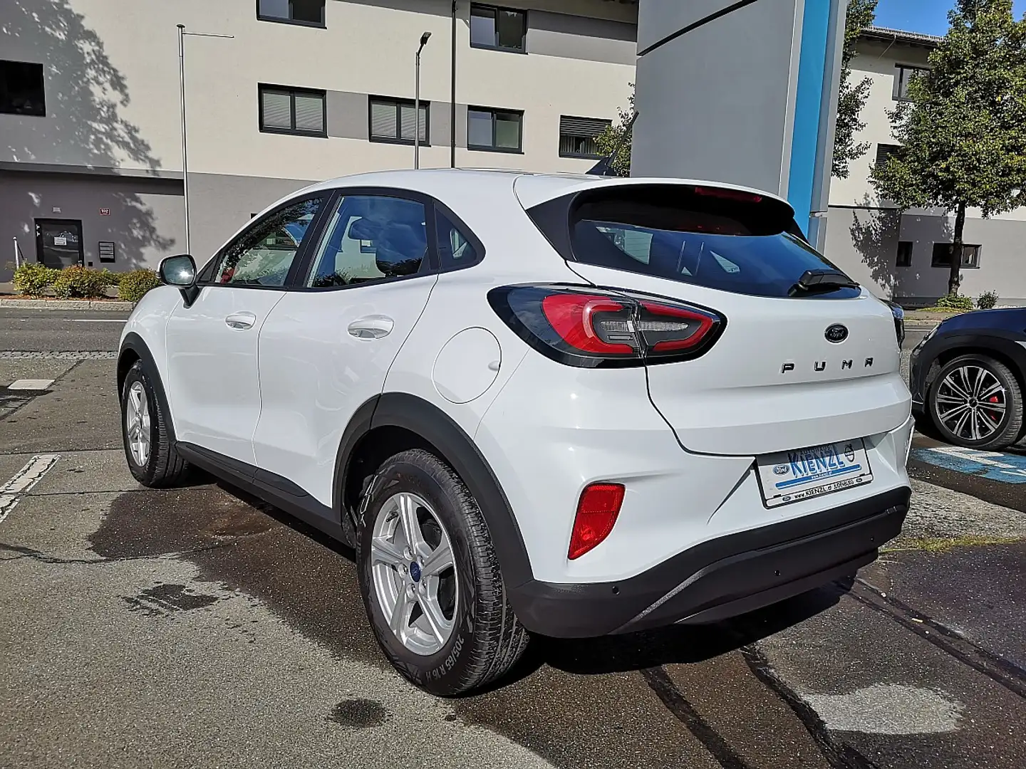 Ford Puma 1,0 EcoBoost Cool & Connect Weiß - 2