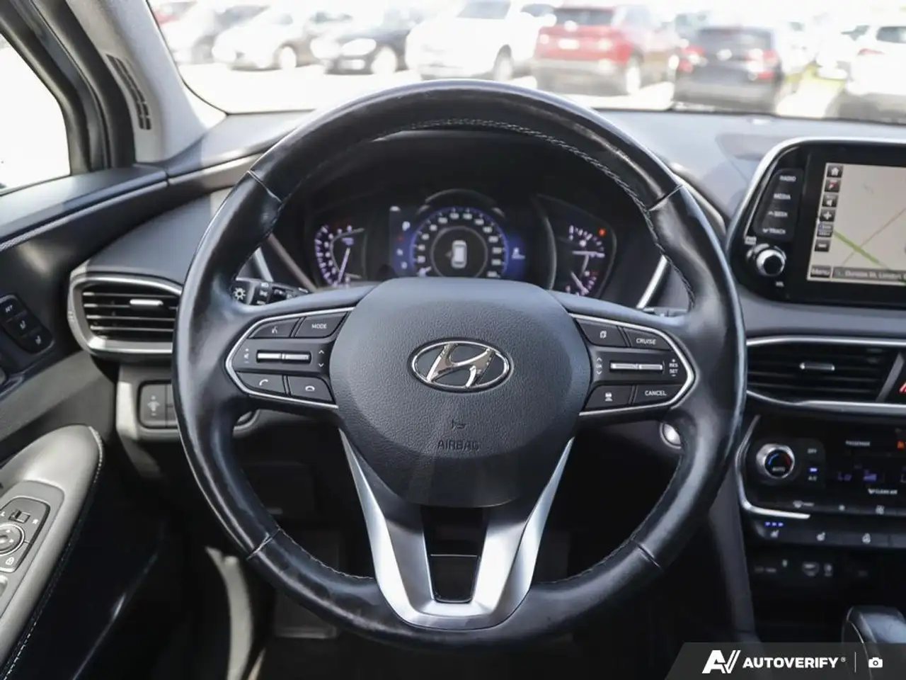 Hyundai SANTA FE снимка Hyundai SANTA FE
