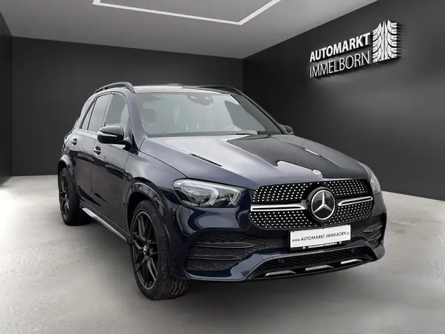Mercedes-Benz Gle view 2