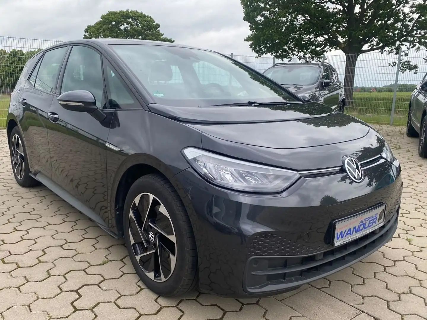 Volkswagen ID.3 Pro 107 kW Life Grijs - 2