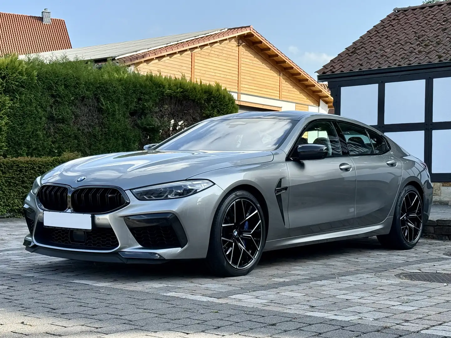 BMW M8 Competition Gran Coupe / Carbon / deutsch / 1.Hand siva - 1
