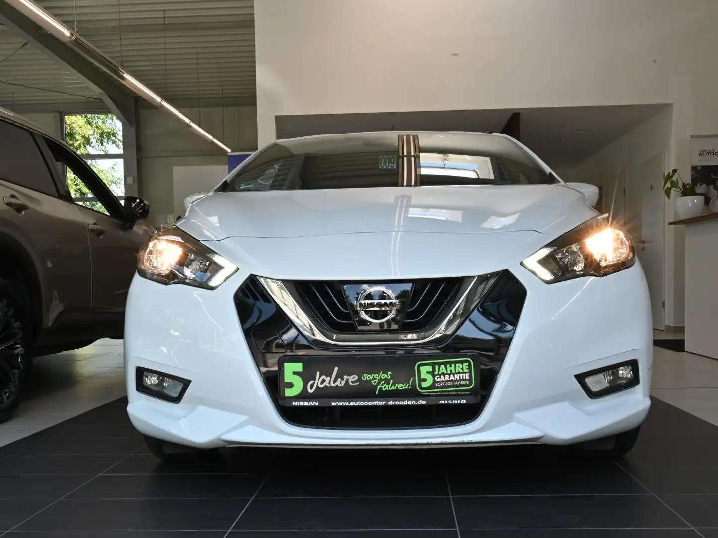 Nissan Micra 1.0IG-T N-Way Navi SH PDC ZV EFH Bluetooth Weiß - 2