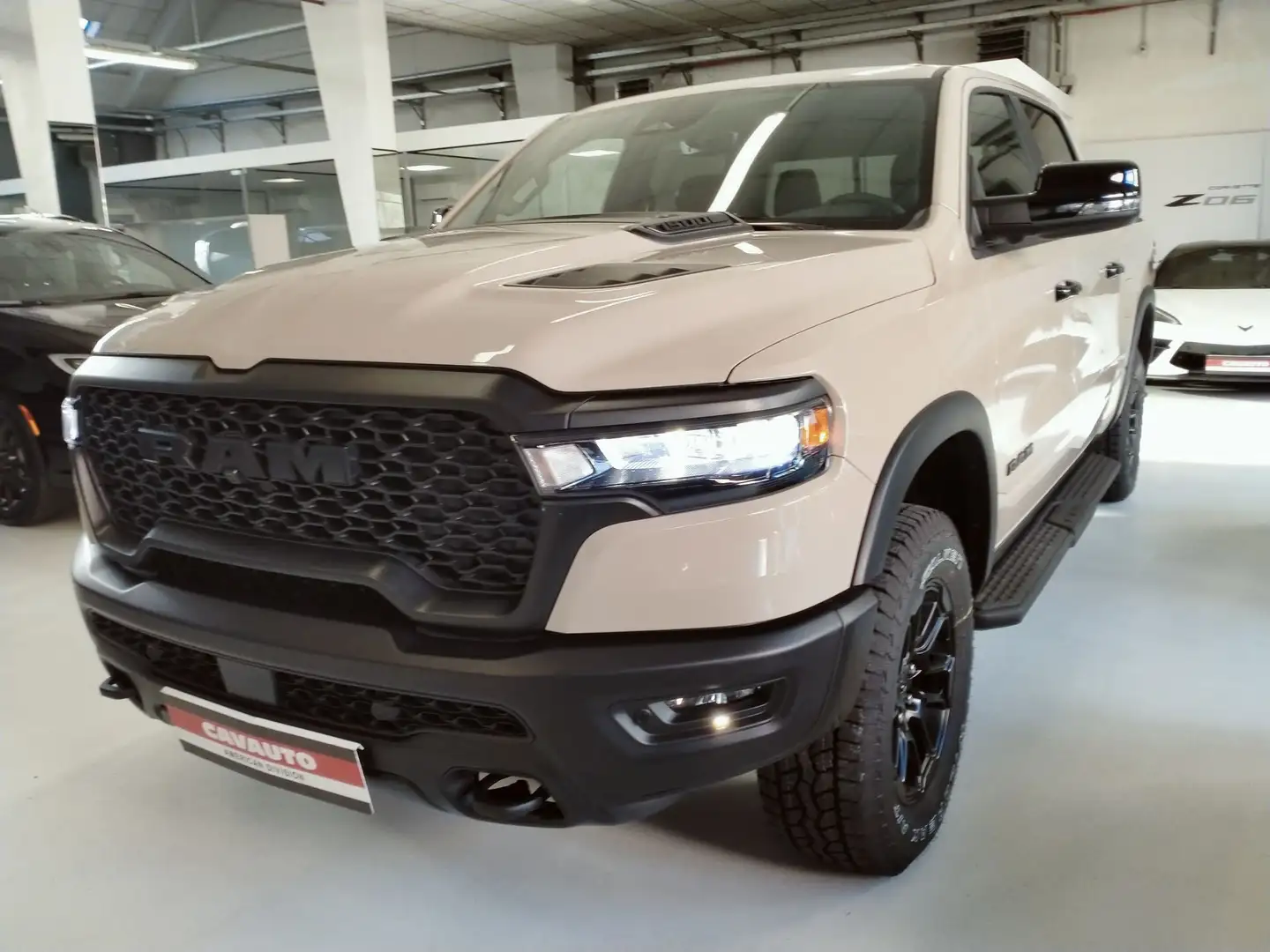 RAM 1500 RAM REBEL X EDITION 2025 3.0L Twin-Turbo 420 CV Beige - 1
