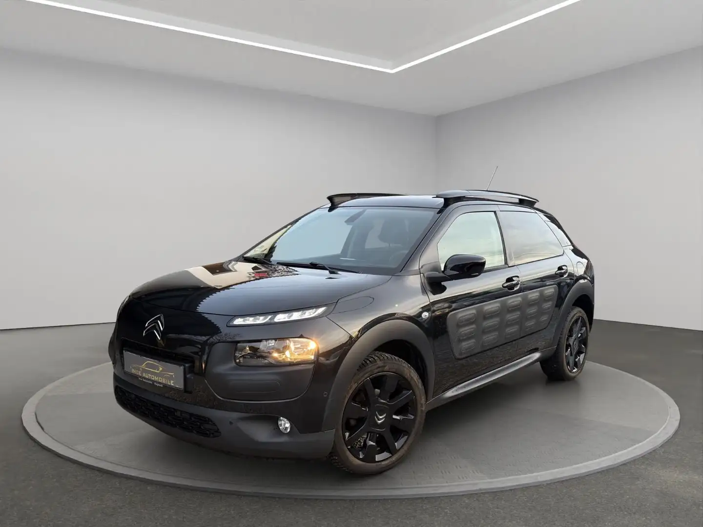 Citroen C4 Cactus Shine*1 Hand*wenig KM* Schwarz - 1