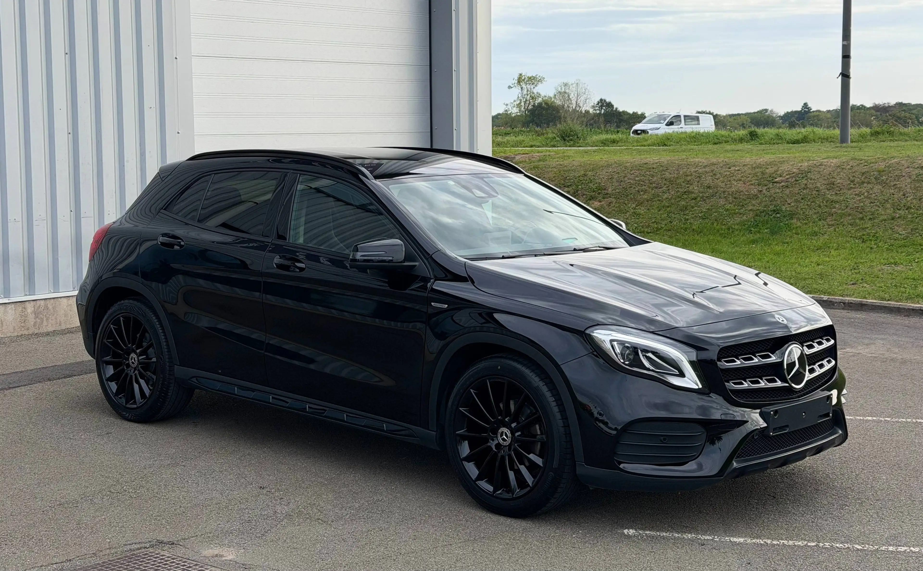 Mercedes-Benz GLA 180 AMG Line Night Pack - 1st Owner - only 58.000 Km!! — photo 7