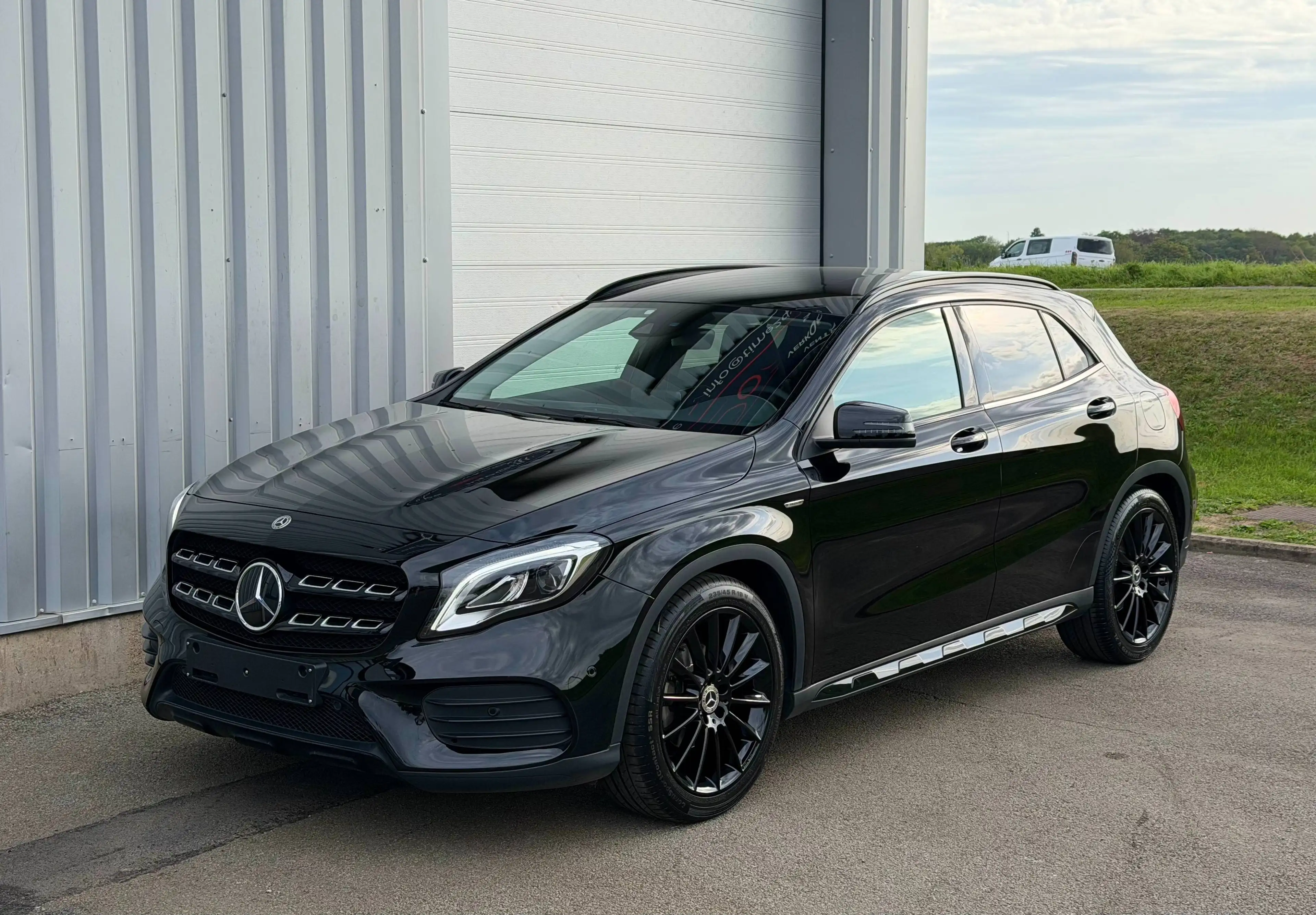 Mercedes-Benz GLA 180 AMG Line Night Pack - 1st Owner - only 58.000 Km!! — photo 10