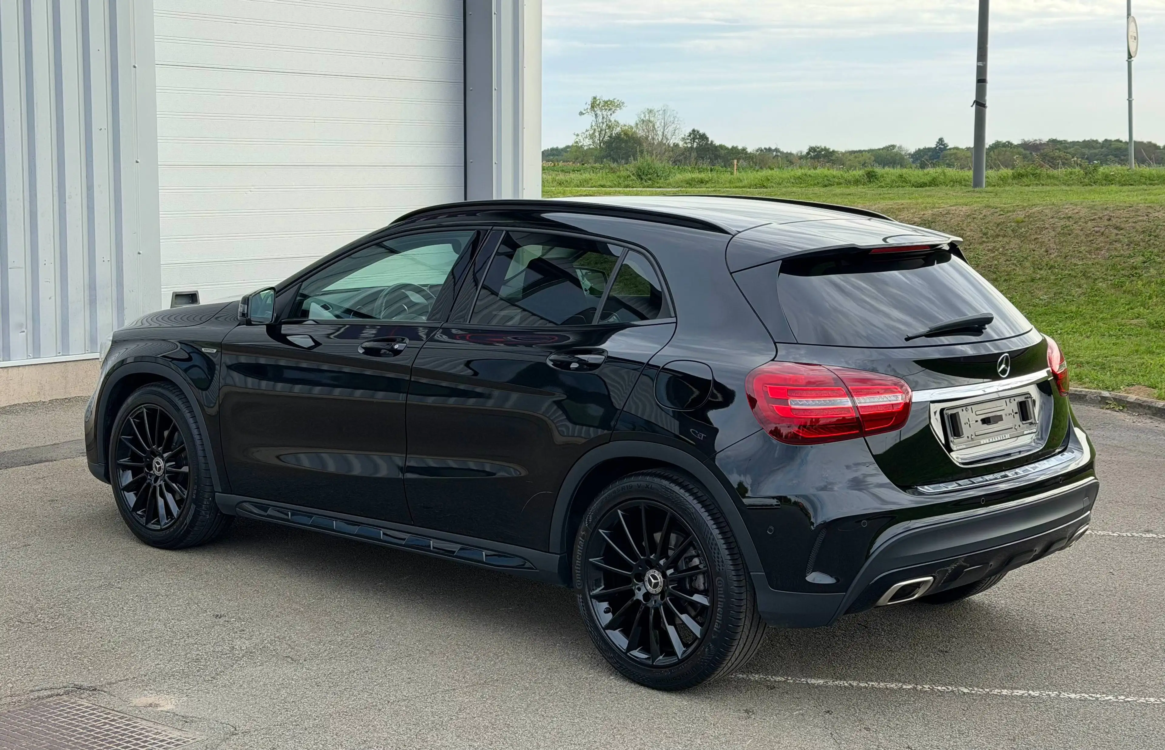 Mercedes-Benz GLA 180 AMG Line Night Pack - 1st Owner - only 58.000 Km!! — photo 6