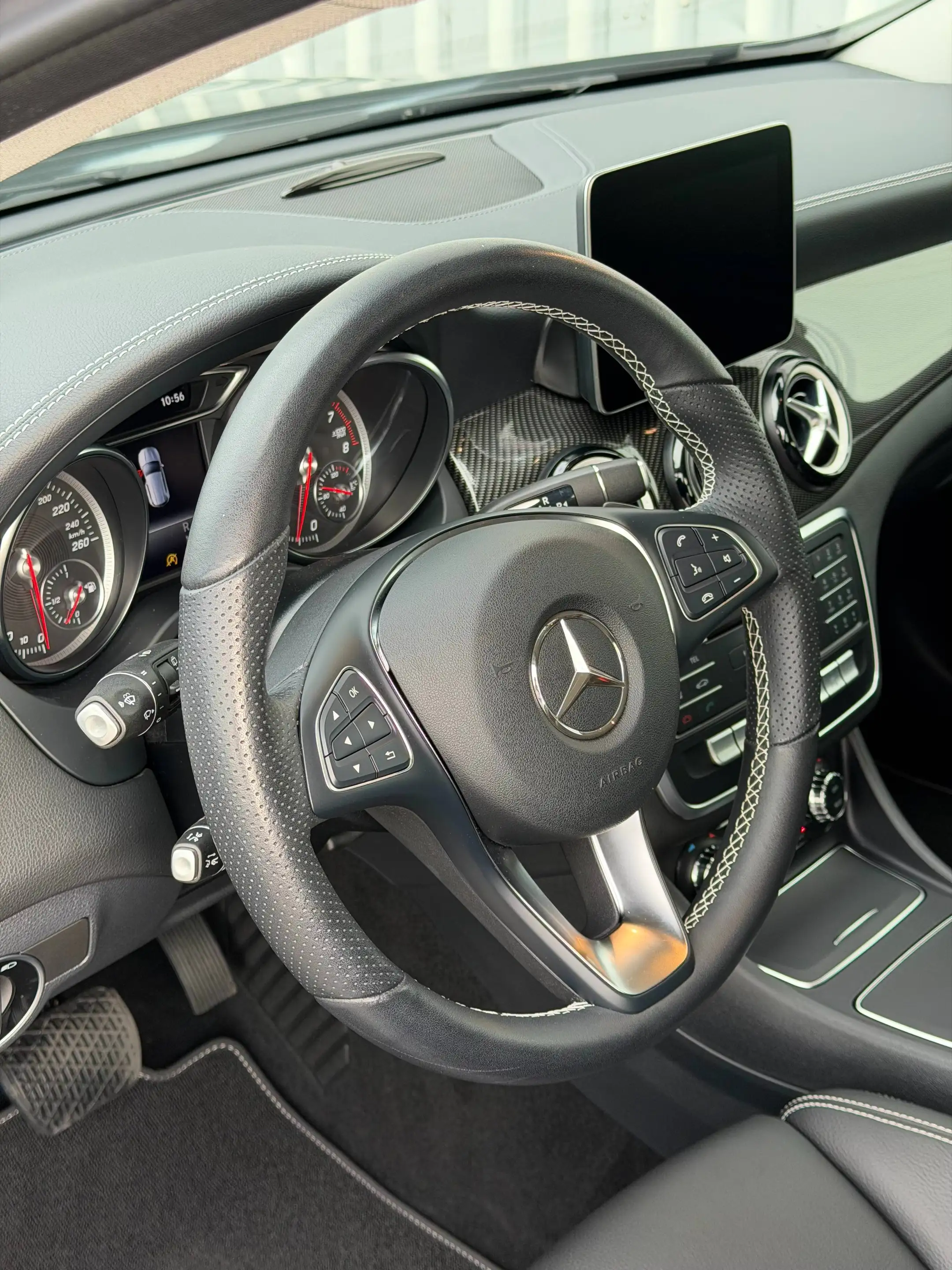 Mercedes-Benz GLA 180 AMG Line Night Pack - 1st Owner - only 58.000 Km!! — photo 13