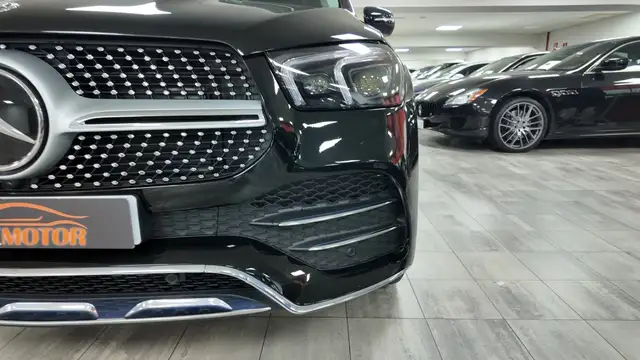Mercedes-Benz GLE view 9