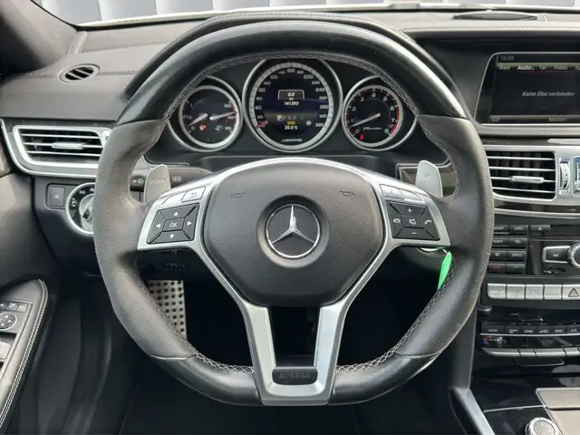 Mercedes-Benz E Class view 11