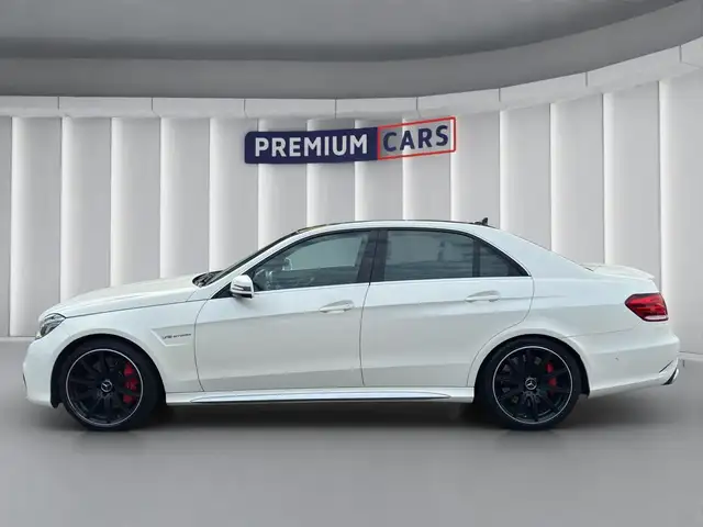 Mercedes-Benz E Class view 2