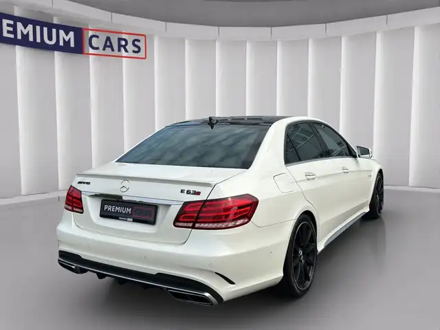 Mercedes-Benz E Class view 5
