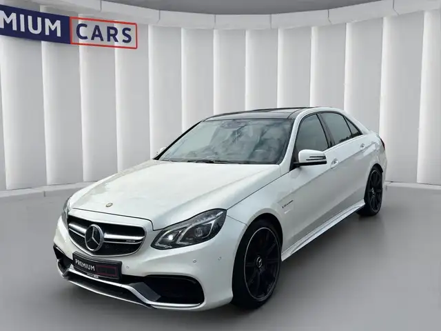 Mercedes-Benz E Class main image