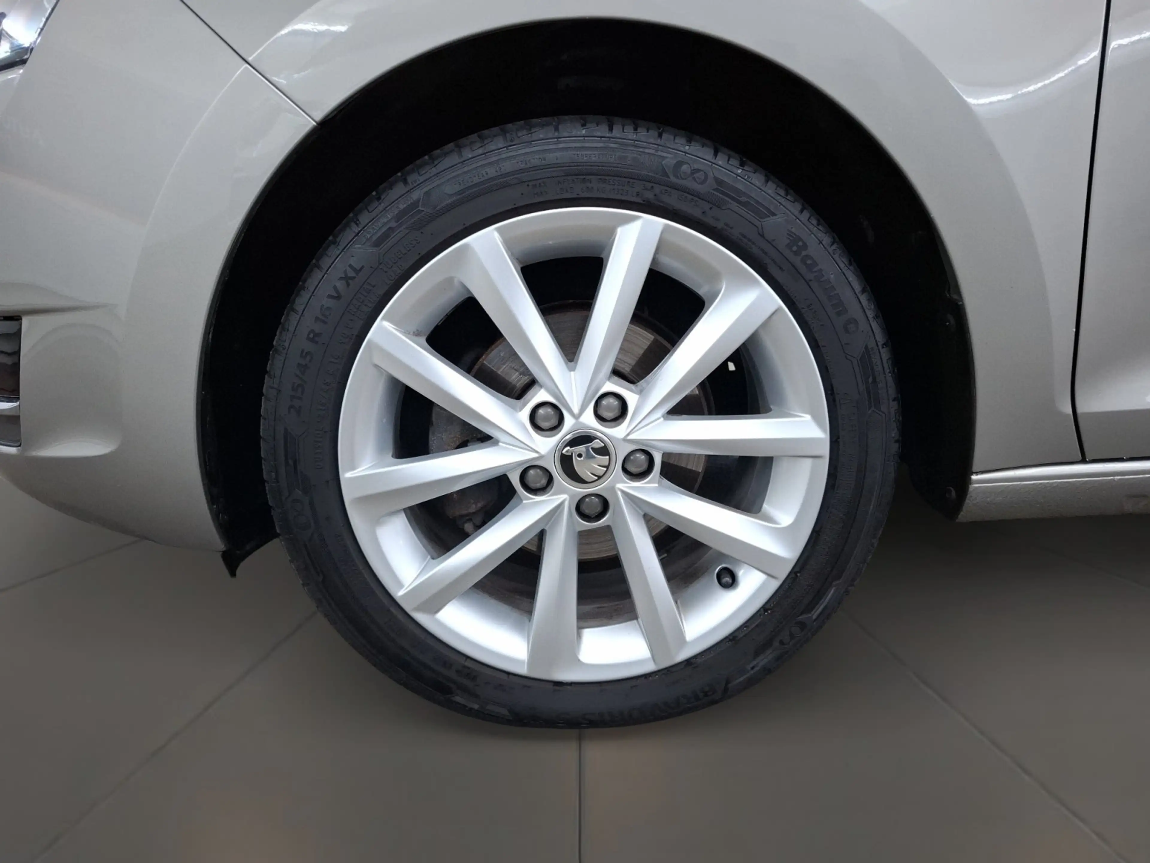 Skoda Rapid/Spaceback Rapid Spaceback Clever 1.0 TSI CarPlay SHZ — photo 6