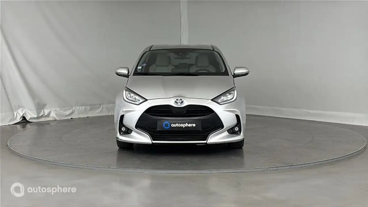 Toyota Yaris Yaris — photo 2