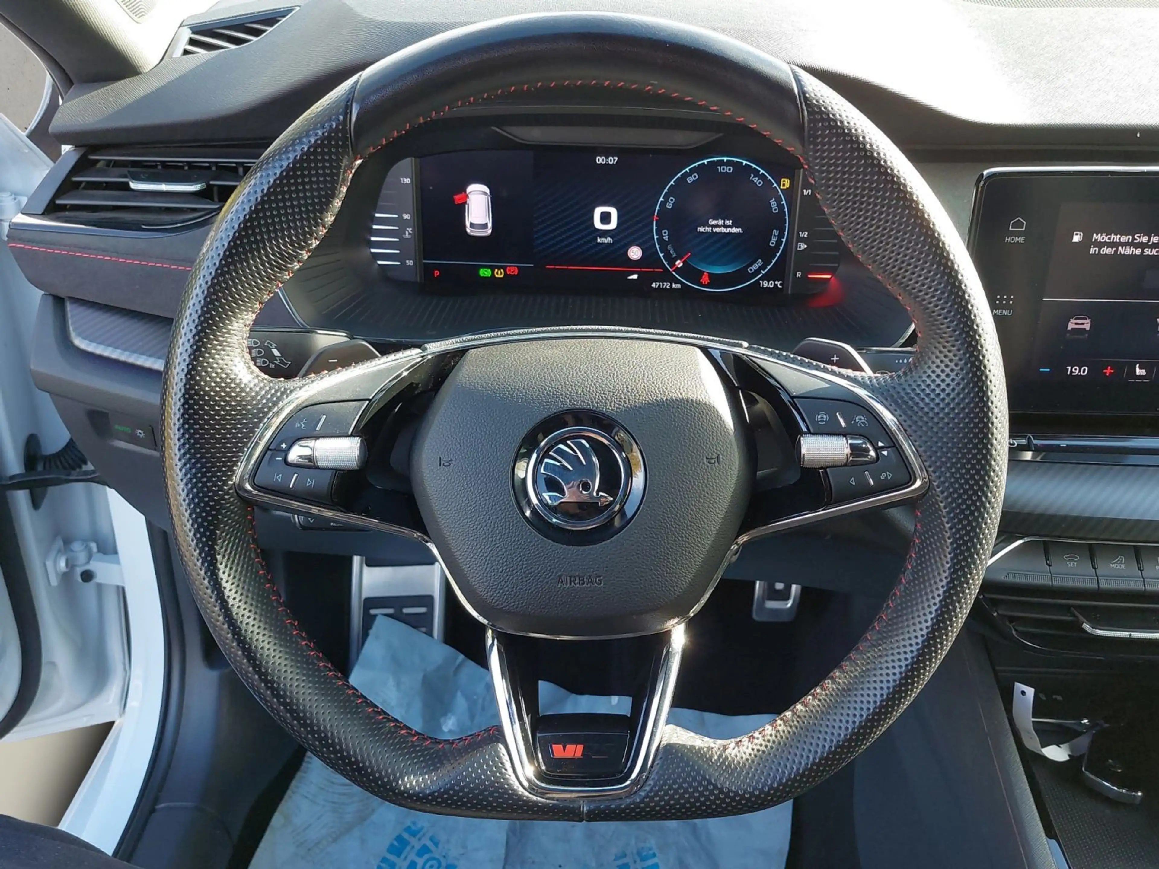 Skoda Octavia Combi RS — photo 10