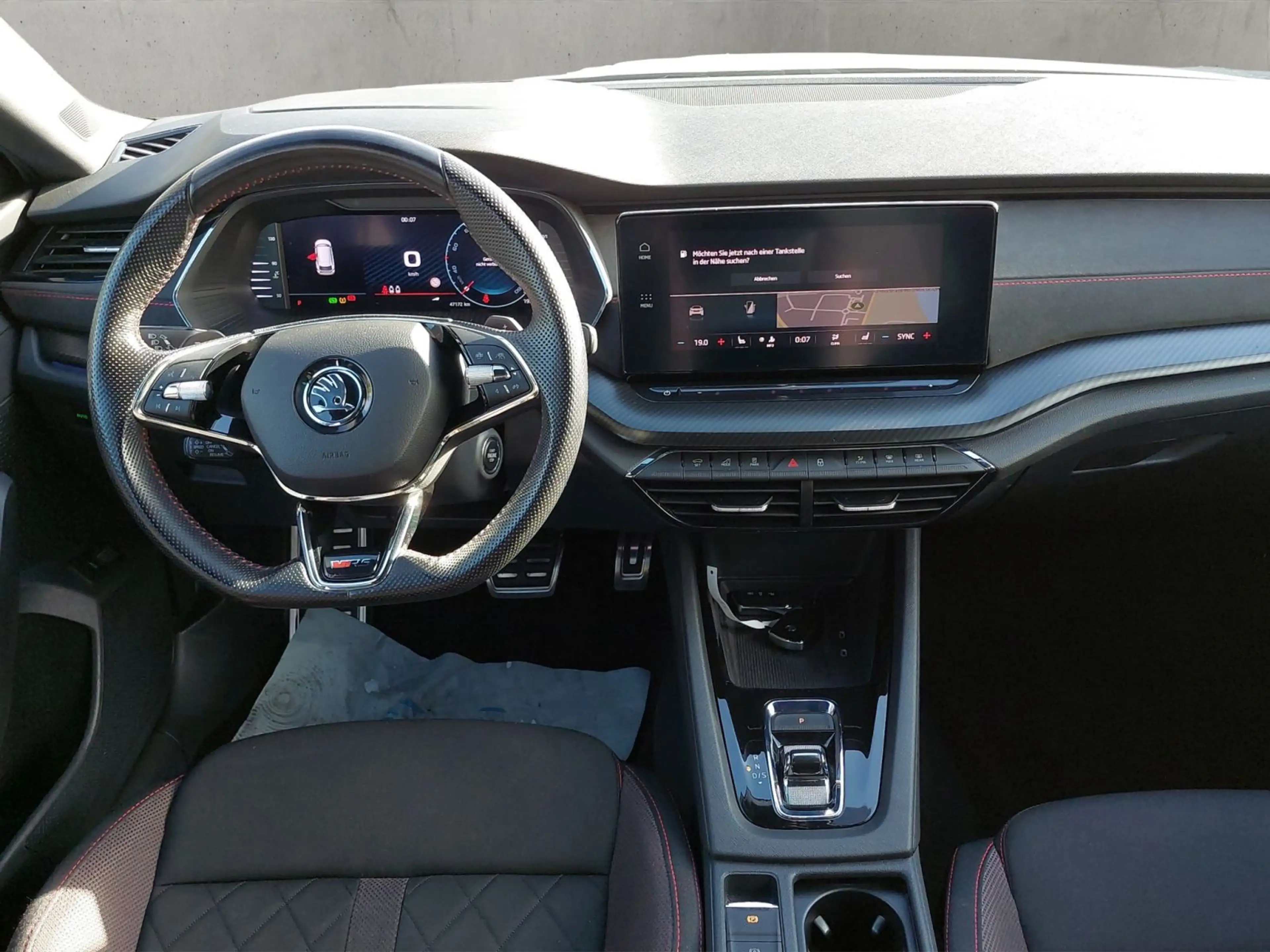 Skoda Octavia Combi RS — photo 14
