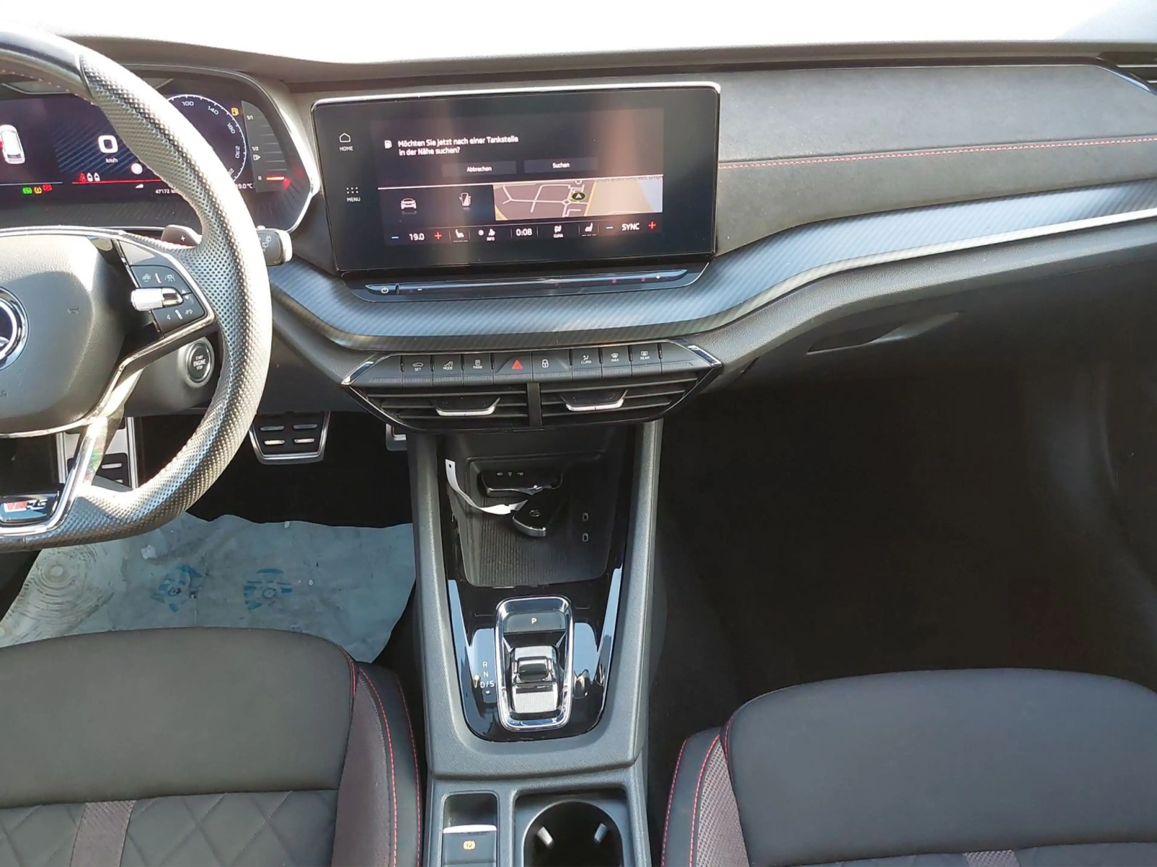 Skoda Octavia Combi RS — photo 15