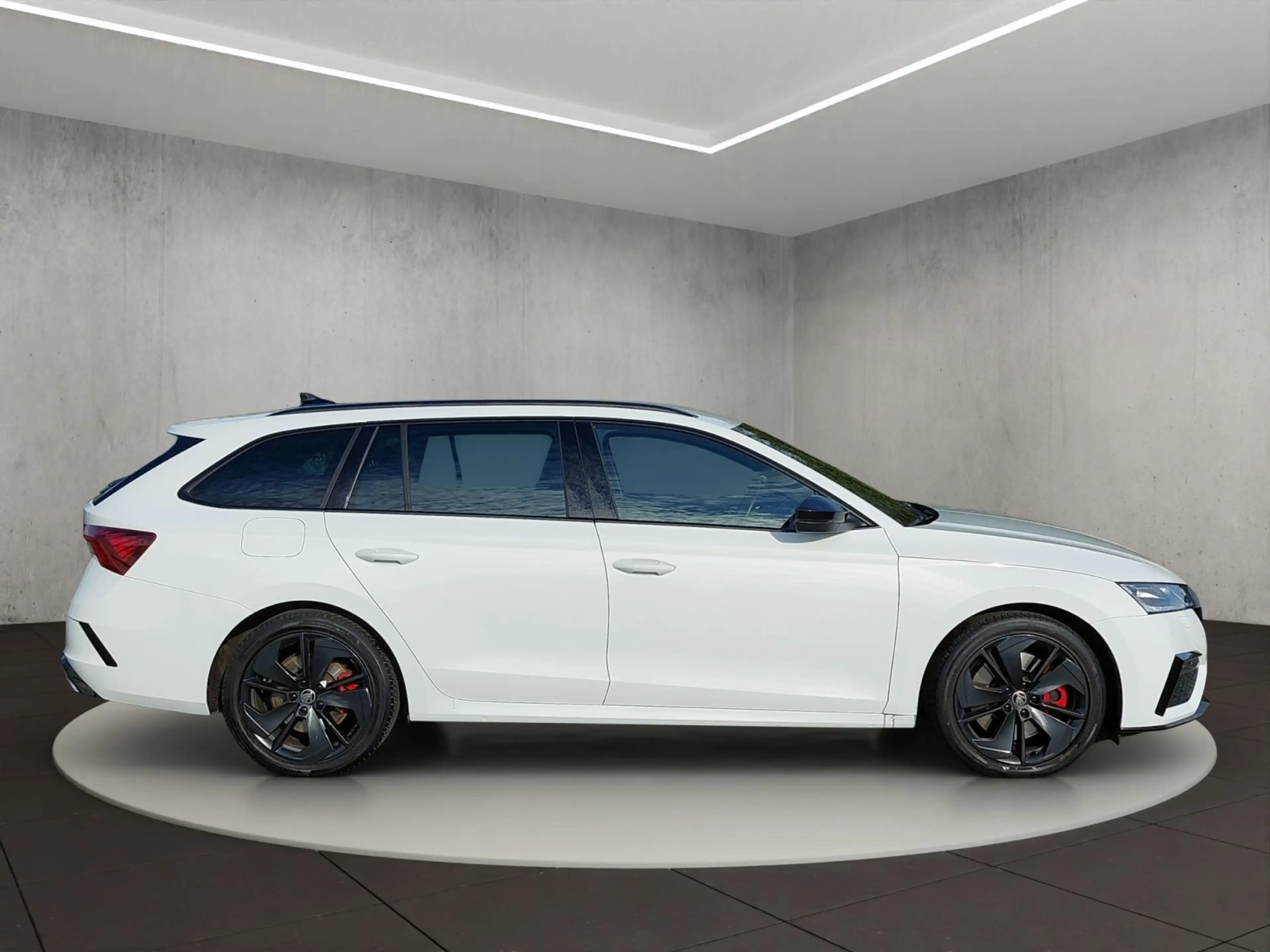 Skoda Octavia Combi RS — photo 6