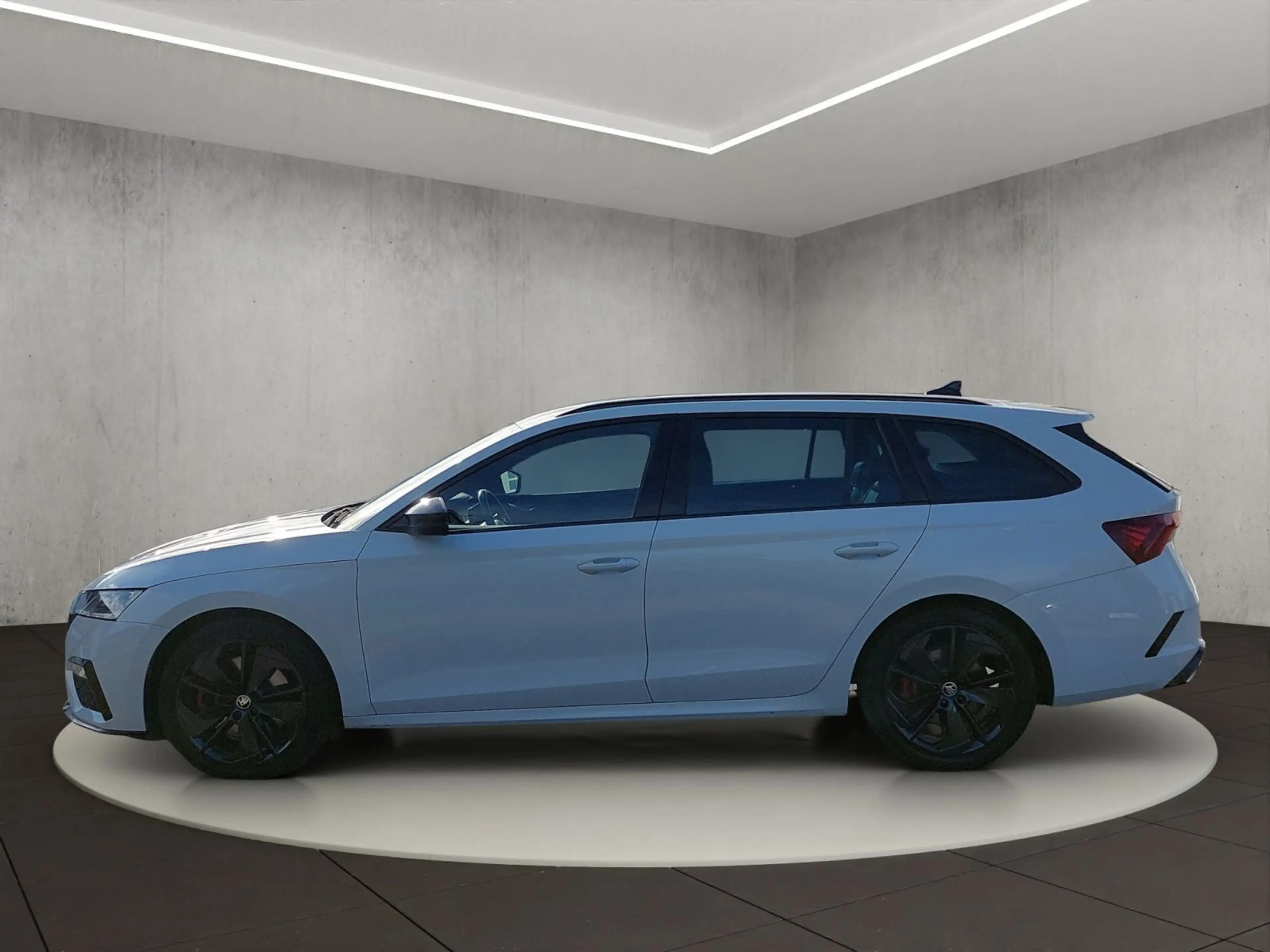 Skoda Octavia Combi RS — photo 2