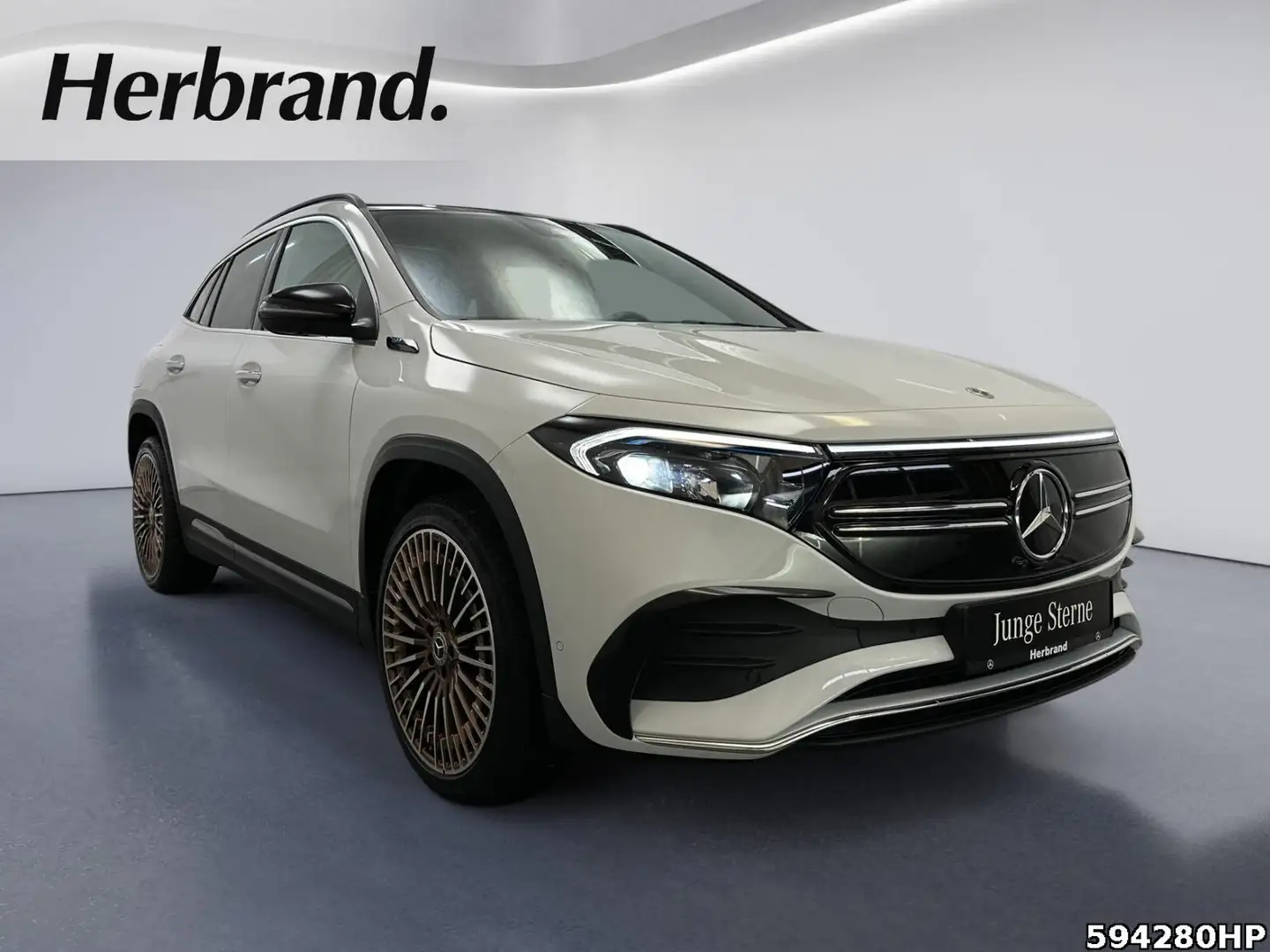 Mercedes-Benz EQA 250 AMG  AHK 360° Pano Sound 20" Ambiente Blanc - 2