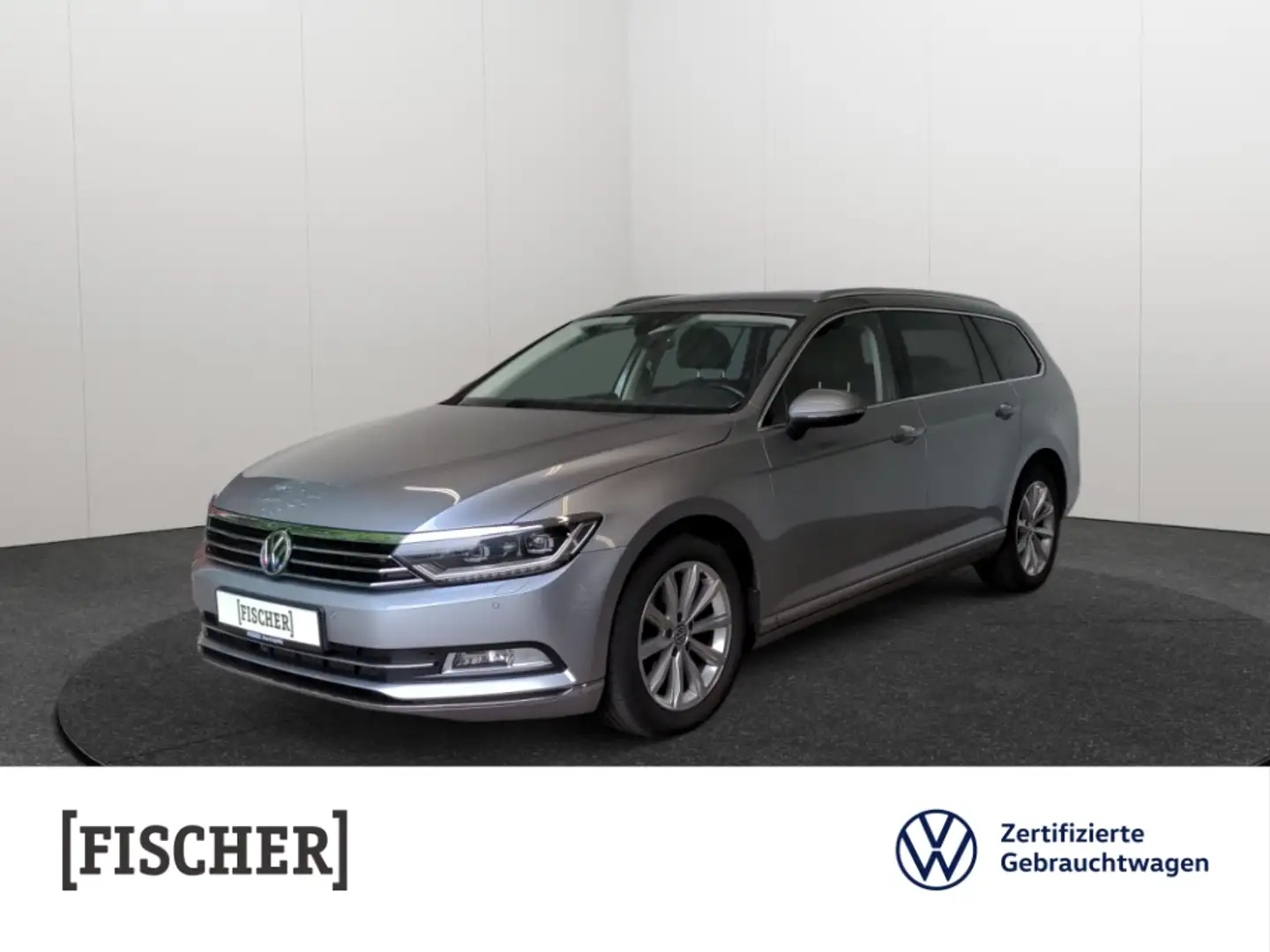 Volkswagen Passat Variant 2.0TDI Highline DSG LED AHK STHZ Navi Rear View AC Zilver - 1