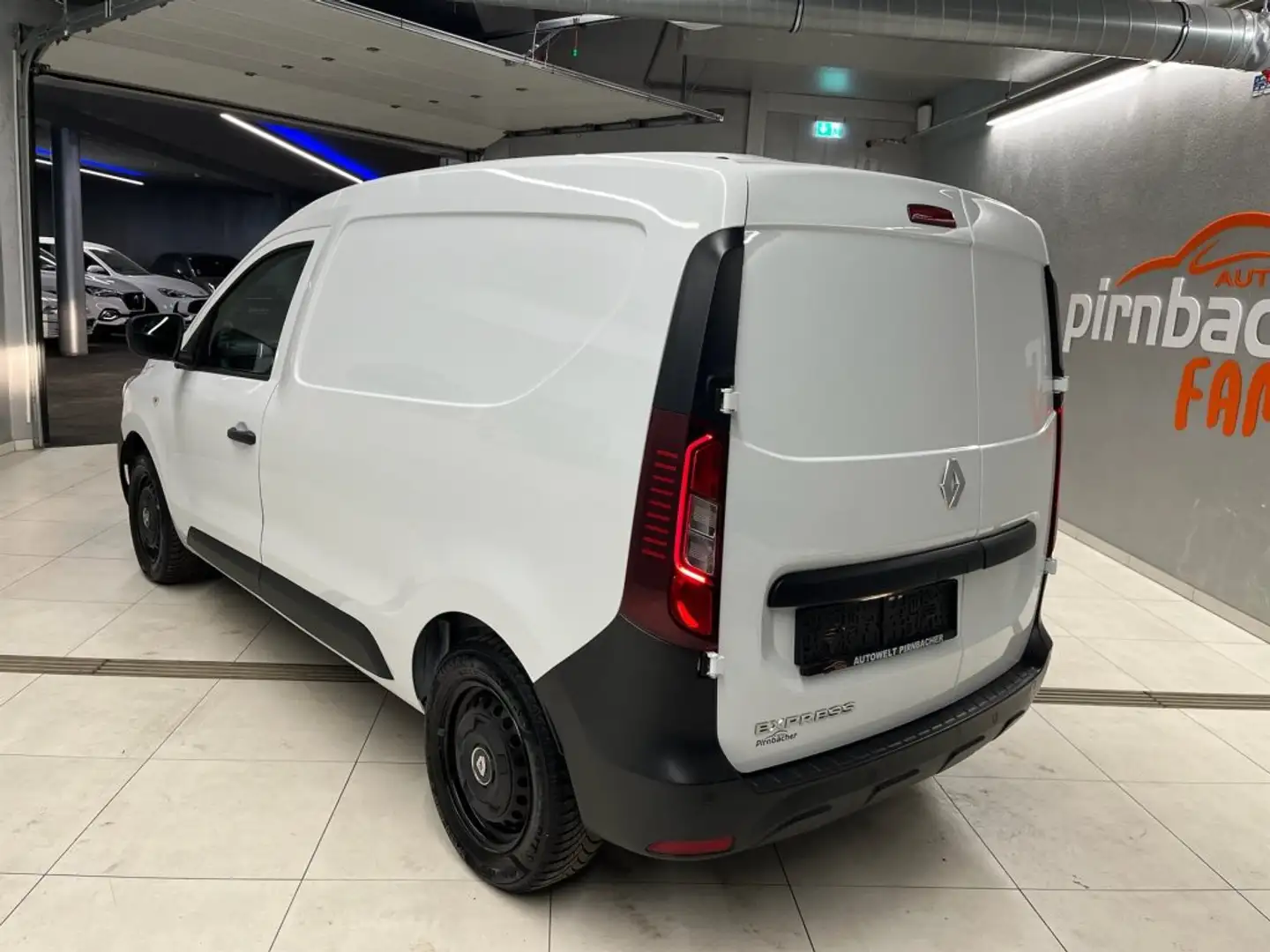 Renault Express 1.3 Tce 100 6-Gang-Schaltgetriebe 6Dtemp Weiß - 2