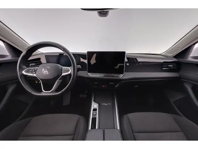Volkswagen Passat view 12