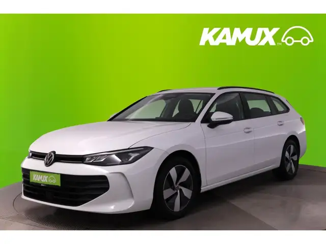 Volkswagen Passat view 9